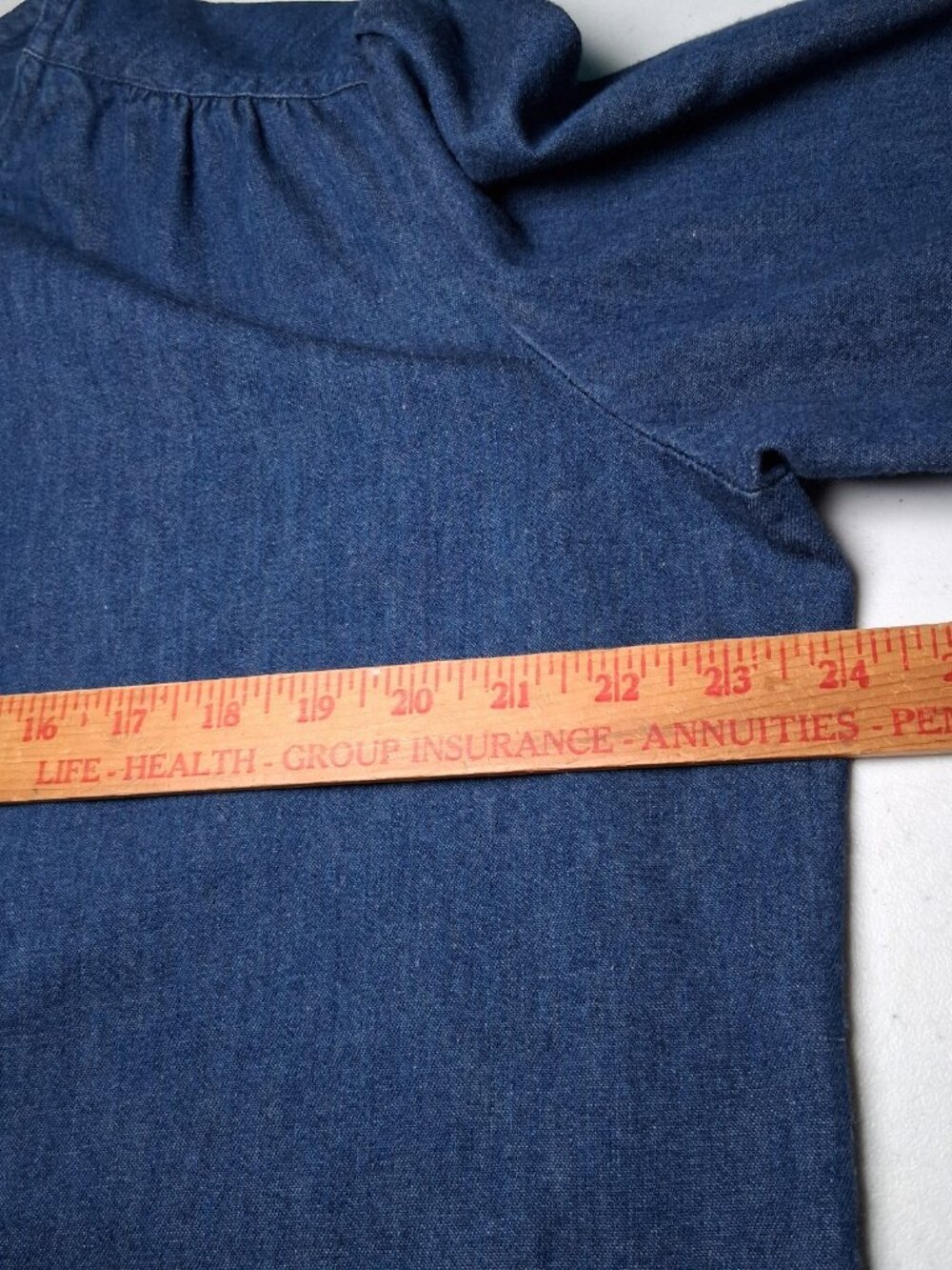 Hot Air Balloon Over Village Cross Stitch Chambray Shirt Large Blue Open Front - Picture 4 of 16